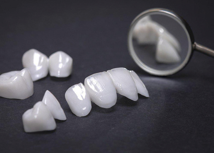 Zirconium Crowns